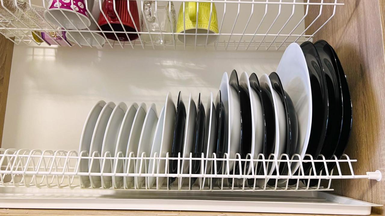 Apartament De Lux Cu 2 Camere Si Living キシナウ エクステリア 写真