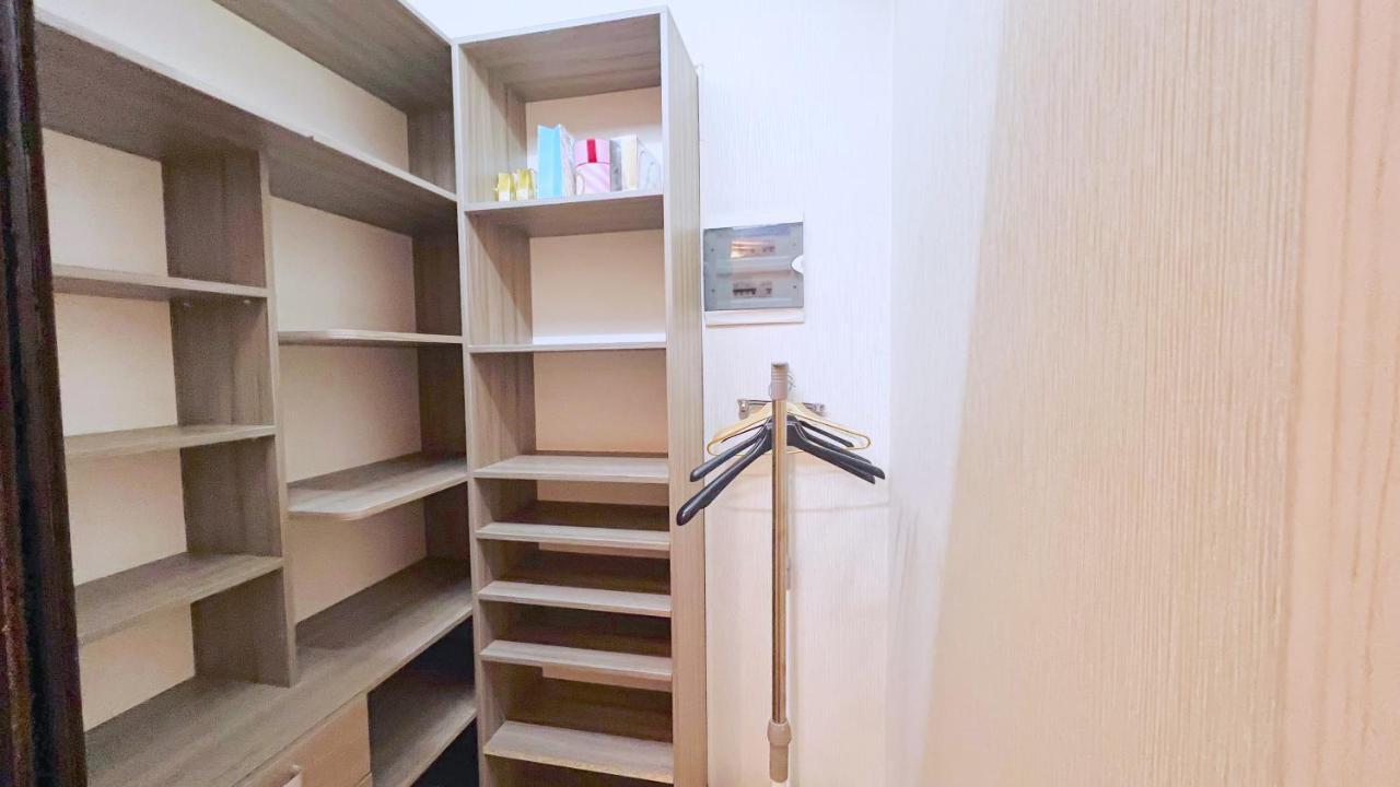 Apartament De Lux Cu 2 Camere Si Living キシナウ エクステリア 写真