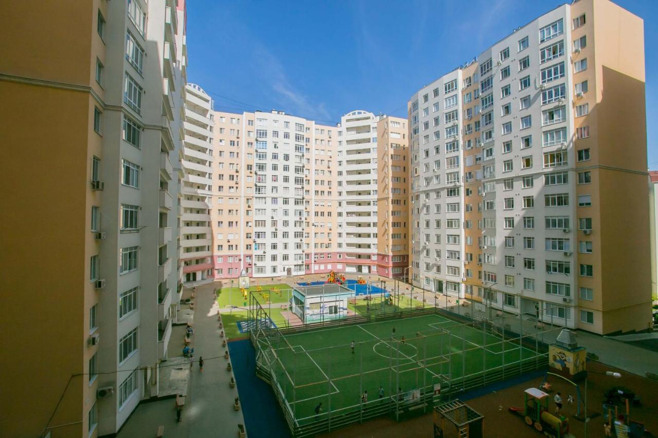 Apartament De Lux Cu 2 Camere Si Living キシナウ エクステリア 写真